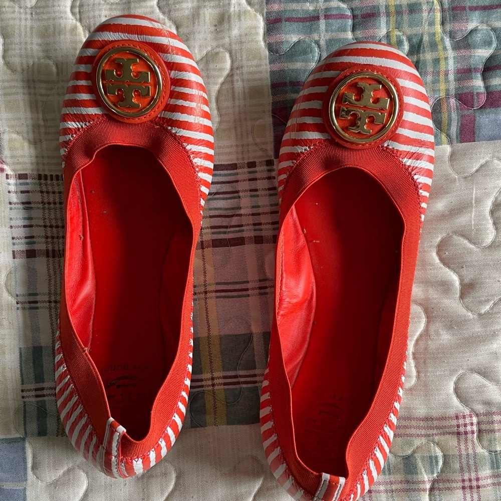 Tory Burch Orange and White Flats with Logo Embellishment
